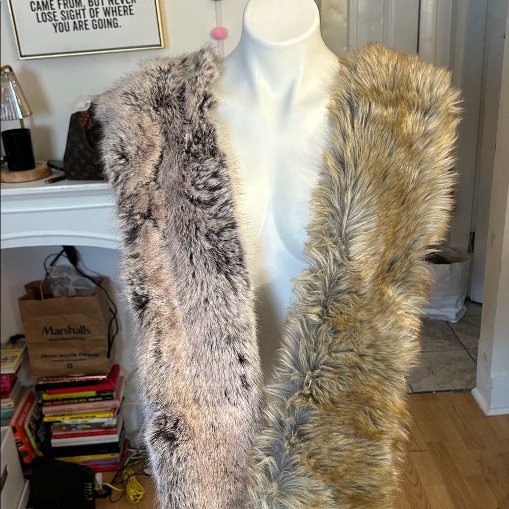 Set of Faux Fur Scarved- black/gray, brown/tan